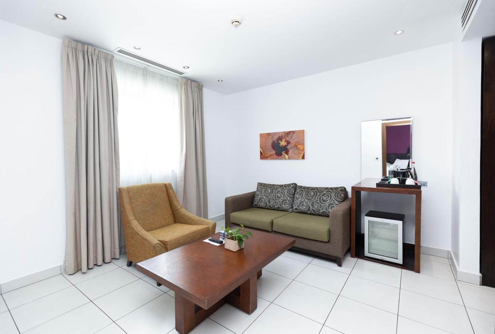 Ibis Styles Accra Airport Hotell Exteriör bild
