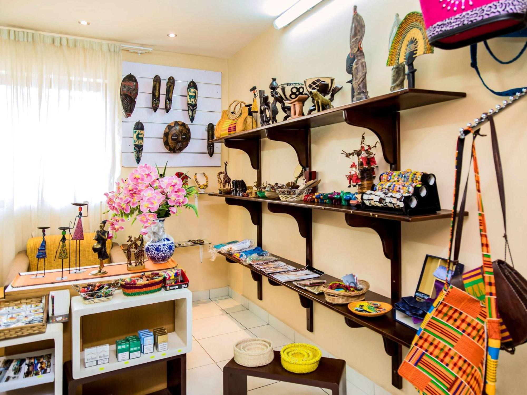 Ibis Styles Accra Airport Hotell Exteriör bild